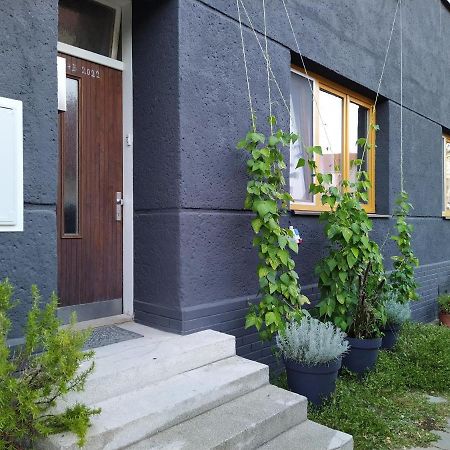 Apartman S Klavirem Леднице Екстериор снимка