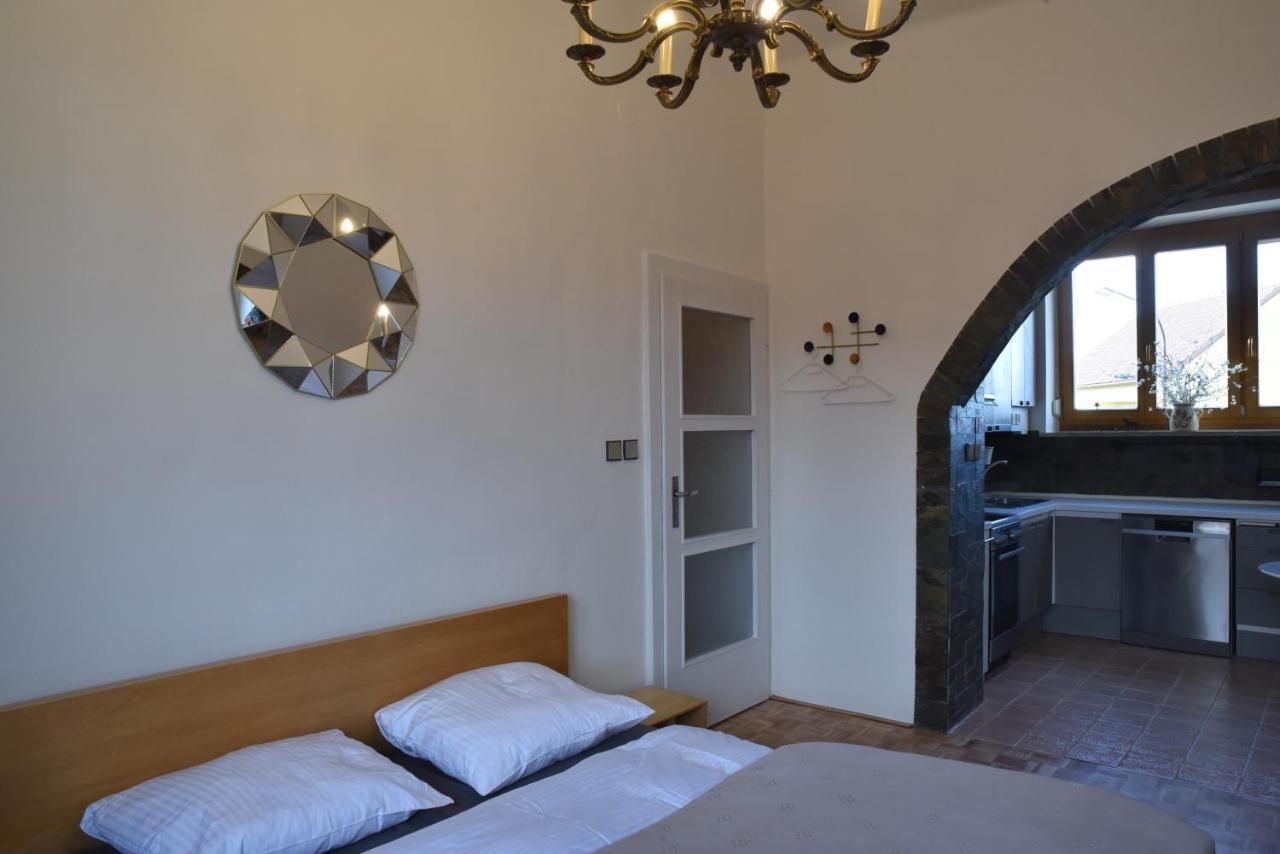 Apartman S Klavirem Леднице Екстериор снимка